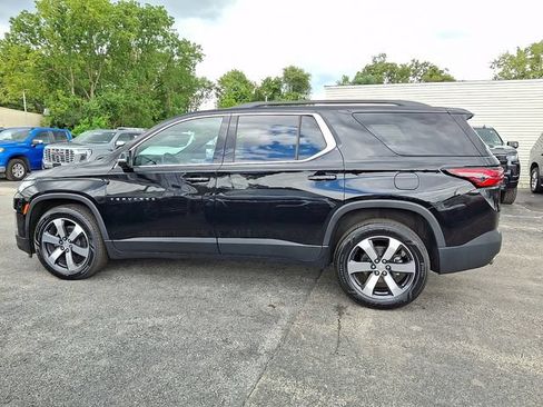 Certified 2023 Chevrolet Traverse LT w/ LT Premium Package AWD/4WD image 8