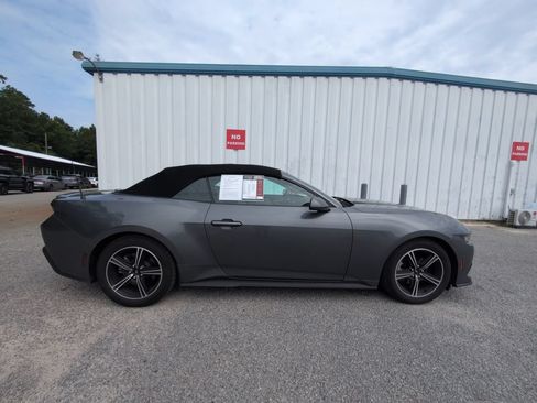 Used 2024 Ford Mustang Premium RWD image 9