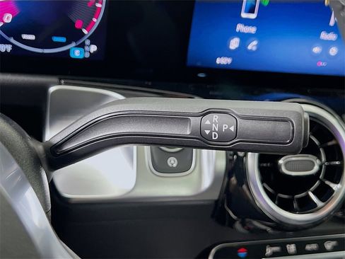 New 2026 Mercedes-Benz GLB 250 4MATIC image 19