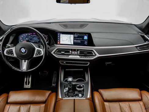Used 2022 BMW X7 M50i w/ Dynamic Handling Package AWD/4WD image 30