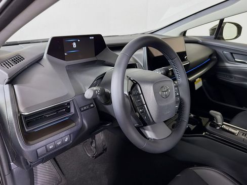 New 2026 Toyota Prius Plug-In Hybrid FWD image 9