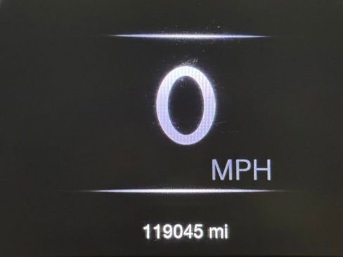 Used 2018 Jeep Grand Cherokee Limited image 23