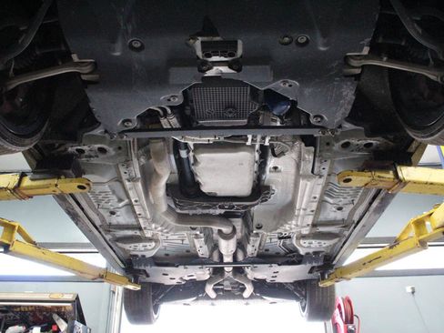 Used 2021 Cadillac CT4 V w/ Technology Package image 86