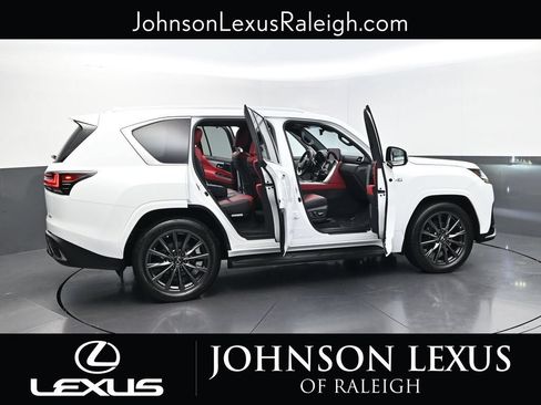 Used 2024 Lexus LX 600 F Sport AWD/4WD image 32