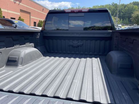 Used 2025 Chevrolet Silverado 1500 High Country w/ Midnight Edition AWD/4WD image 30
