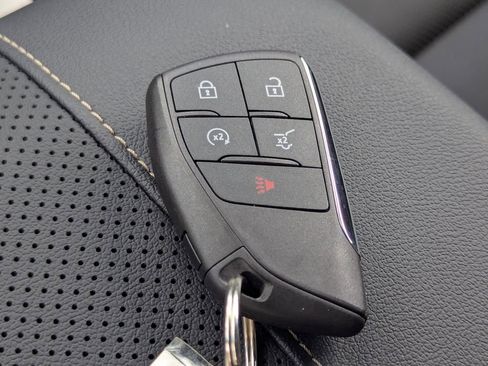 Used 2026 Chevrolet Traverse High Country w/ LPO, Floor Liner Package AWD/4WD image 32
