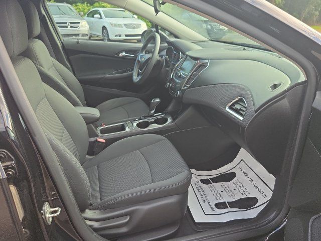 Used 2016 Chevrolet Cruze LT w/ Convenience Package FWD image 25
