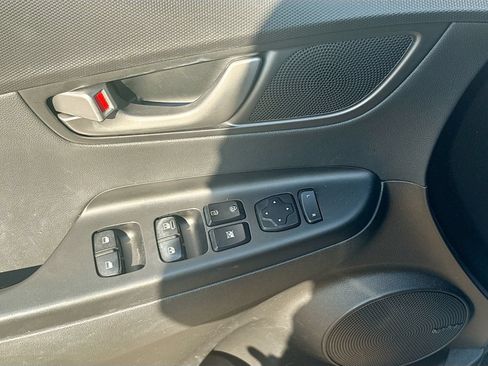 Used 2020 Hyundai Kona Ultimate FWD image 18