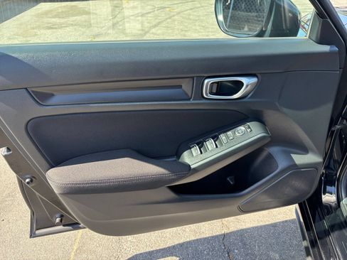 Used 2025 Honda Civic Sport image 18