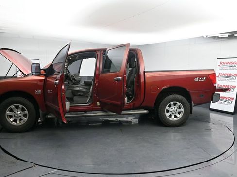 Used 2004 Nissan Titan LE w/ (NAV) Nissan Navigation Pkg image 28