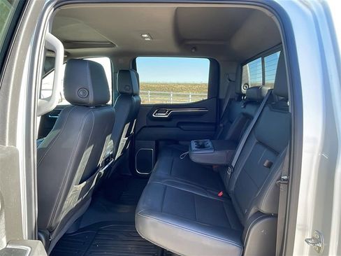 Used 2022 GMC Sierra 1500 Elevation w/ Elevation Premium Package image 16