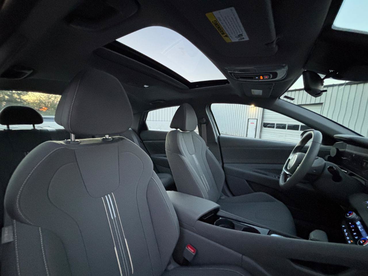 Used 2024 Hyundai Elantra SEL w/ Convenience Package FWD image 22