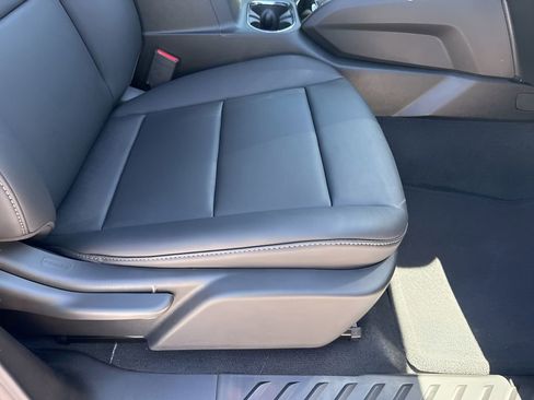 New 2025 GMC Canyon Elevation w/ Convenience Package image 13