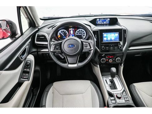 Used 2021 Subaru Forester Premium AWD/4WD image 29