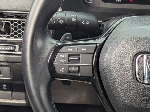 Used 2023 Honda Civic Touring image 17