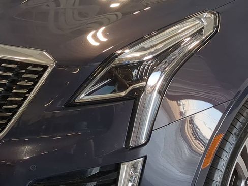Used 2024 Cadillac XT5 Premium Luxury AWD/4WD image 11