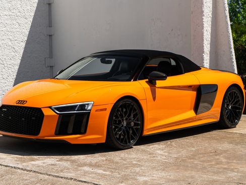 Used 2018 Audi R8 V10 plus image 2