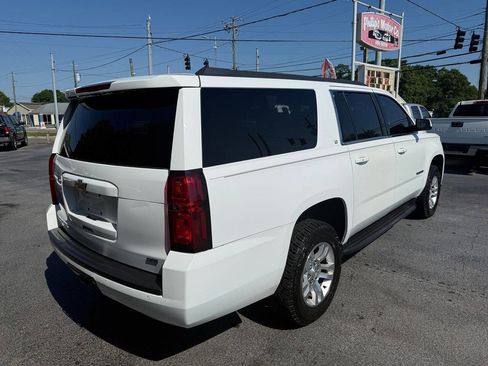 Used 2019 Chevrolet Suburban LT AWD/4WD image 4