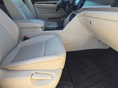 Used 2022 Volkswagen Atlas SE image 15