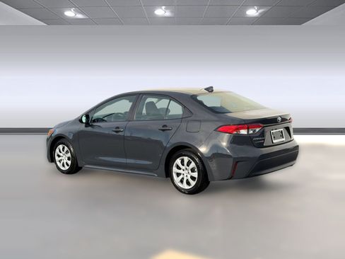 Used 2024 Toyota Corolla LE FWD image 3