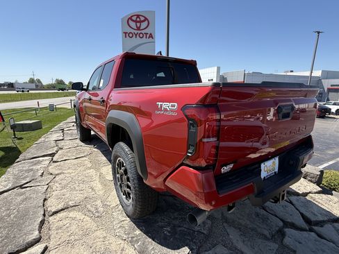 New 2026 Toyota Tacoma TRD Off-Road AWD/4WD image 2