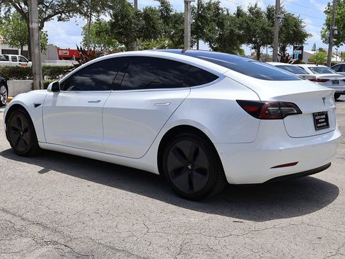 Used 2018 Tesla Model 3 Long Range AWD/4WD image 9