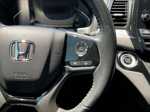 Used 2023 Honda Odyssey Touring image 11