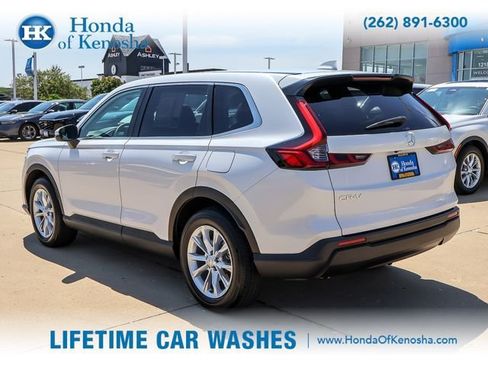 Used 2024 Honda CR-V EX image 3
