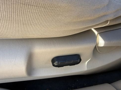 Used 2008 Mercury Mariner 2WD V6 image 13