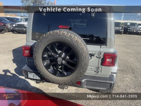 Used 2021 Jeep Wrangler Unlimited Sahara w/ Cold Weather Group image 6