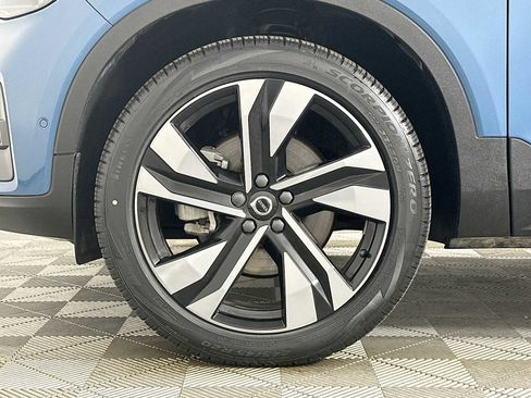 Used 2023 Volvo XC40 B5 Ultimate w/ Protection Package Premier image 30