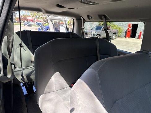 Used 2011 Ford E-350 and Econoline 350 XLT image 20