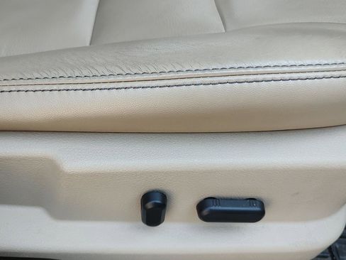 Used 2012 Ford Fusion SEL FWD image 5