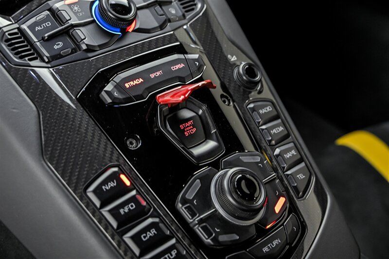 Used 2017 Lamborghini Aventador LP 750-4 Superveloce AWD/4WD image 27
