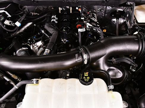 Used 2024 Ford F150 XLT w/ FX4 Off-Road Package image 32