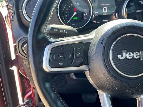 Used 2021 Jeep Wrangler Unlimited Sahara w/ Cold Weather Group AWD/4WD image 15