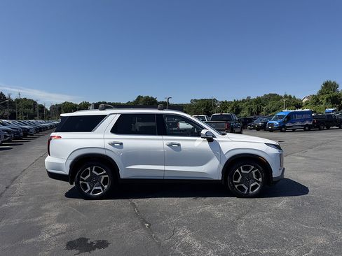 Used 2023 Hyundai Palisade SEL w/ Premium Package AWD/4WD image 8