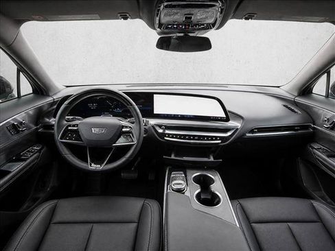 Used 2024 Cadillac Lyriq Sport RWD image 27