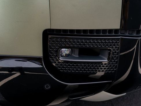 Used 2022 Land Rover Defender 90 X AWD/4WD image 11