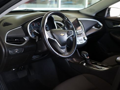 Certified 2022 Chevrolet Malibu RS image 9