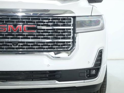 Used 2023 GMC Acadia Denali w/ Denali Ultimate Package image 7