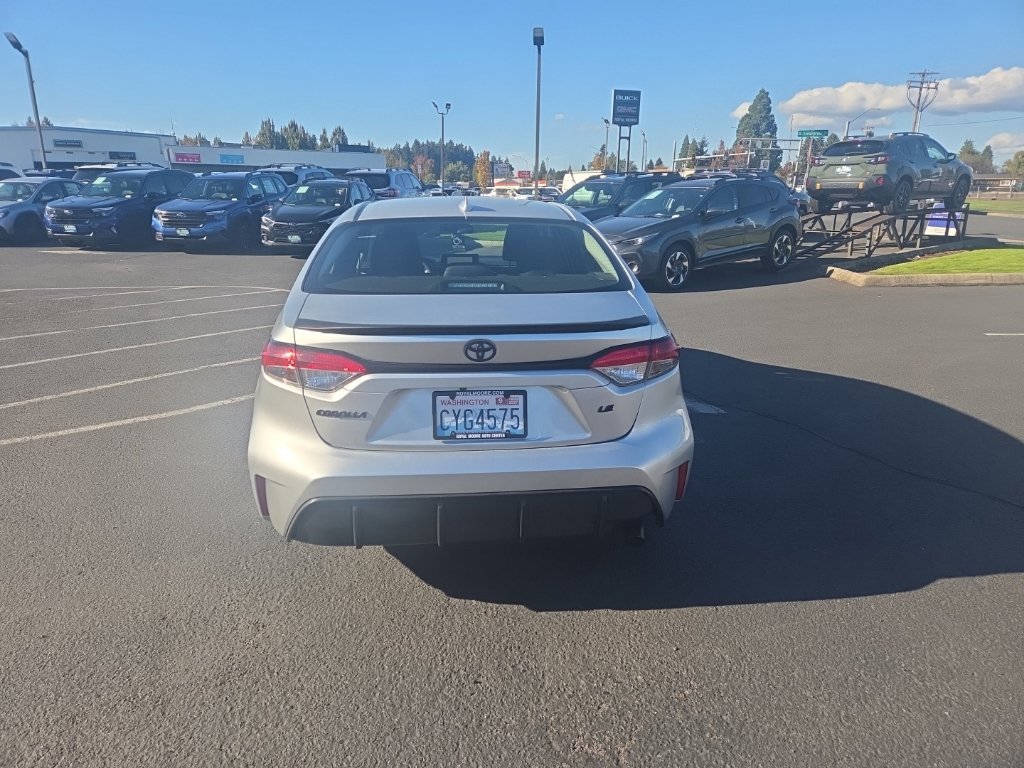 Used 2026 Toyota Corolla LE FWD image 6