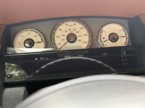 Used 2018 Rolls-Royce Dawn RWD image 43