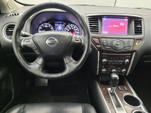 Used 2014 Nissan Pathfinder SL w/ SL Tech Package AWD/4WD image 22