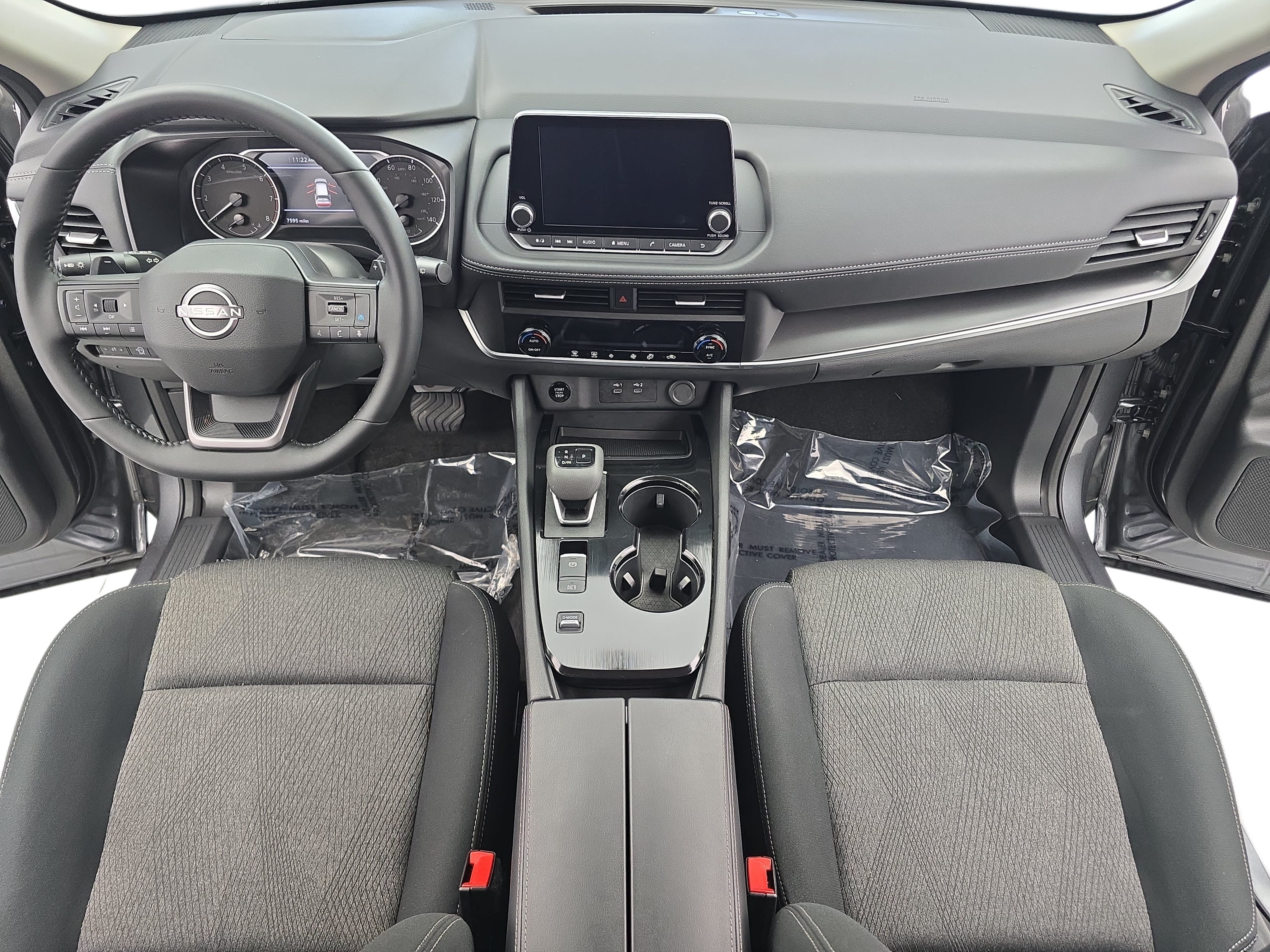 Certified 2026 Nissan Rogue SV FWD image 9