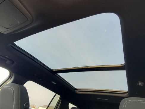 New 2026 Chevrolet Traverse LT w/ Sun and Wheel Package image 24