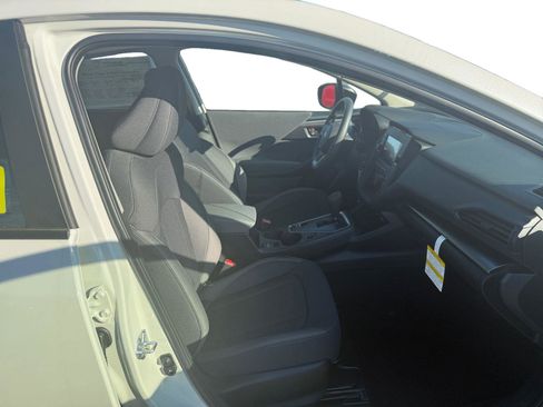 New 2025 Subaru Impreza 2.0i image 15