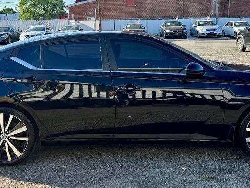 Used 2020 Nissan Altima 2.5 SR FWD image 6
