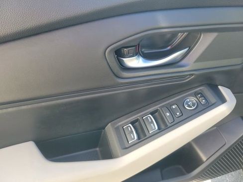 Used 2025 Honda Accord SE image 17