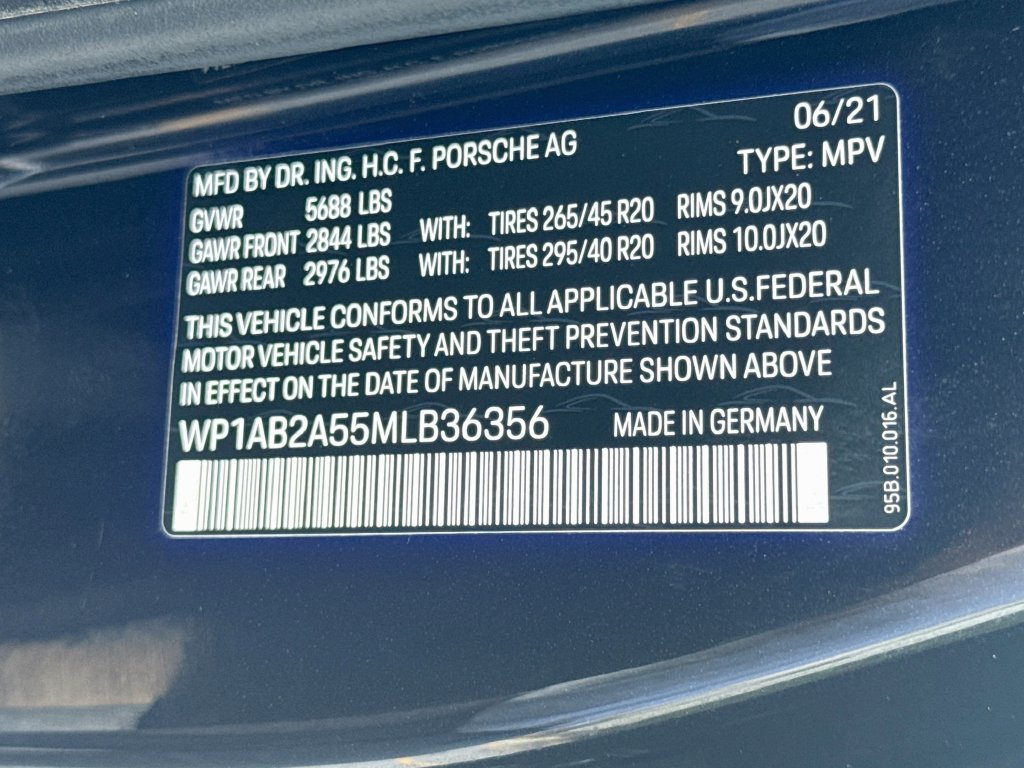 Used 2021 Porsche Macan S AWD/4WD image 36
